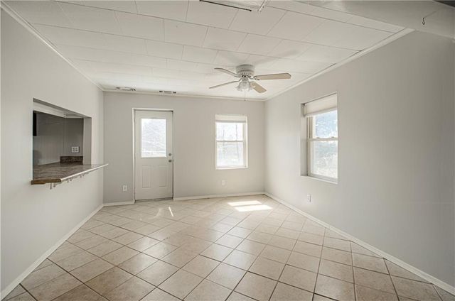 4926 N Wheeling Avenue, Kansas City, MO 64119