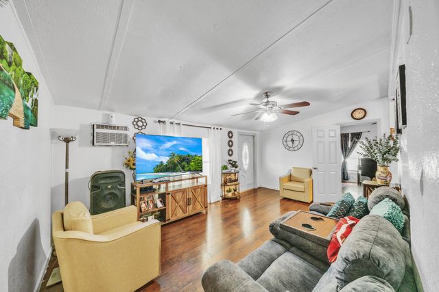 6201 18th Street S, West Palm Beach, FL 33415