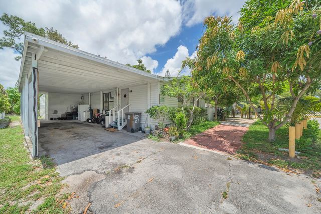 6201 18th Street S, West Palm Beach, FL 33415