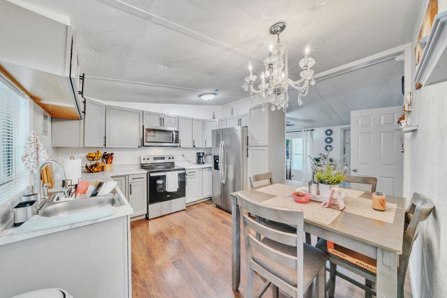 6201 18th Street S, West Palm Beach, FL 33415