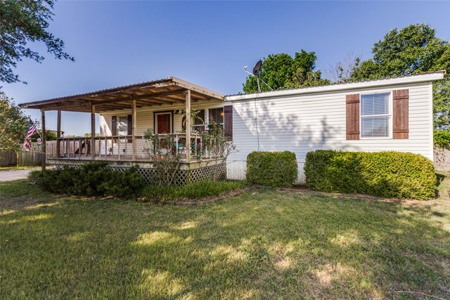 131 Squires Court, Ferris, TX 75125