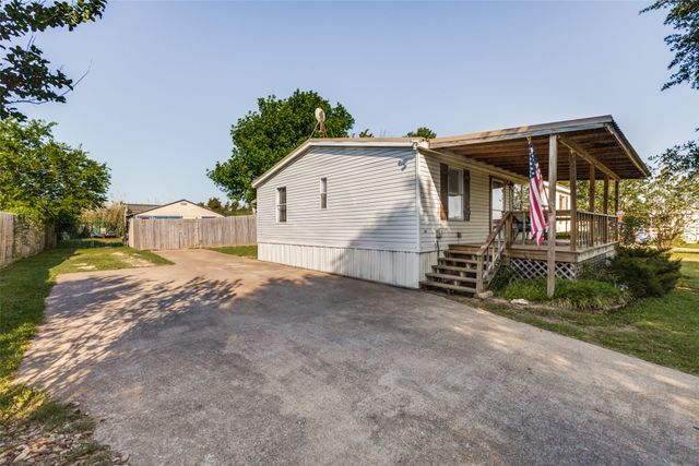 131 Squires Court, Ferris, TX 75125
