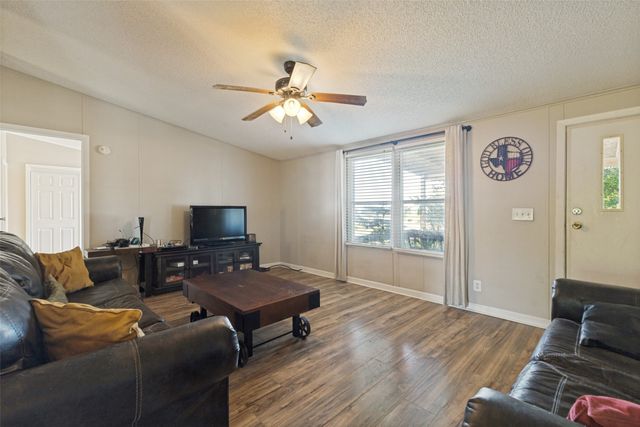 131 Squires Court, Ferris, TX 75125