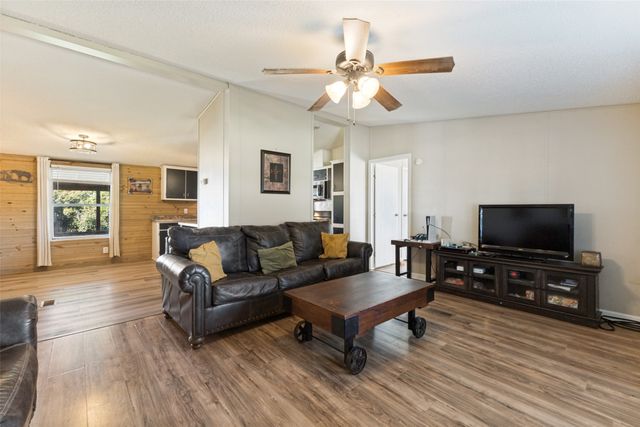 131 Squires Court, Ferris, TX 75125