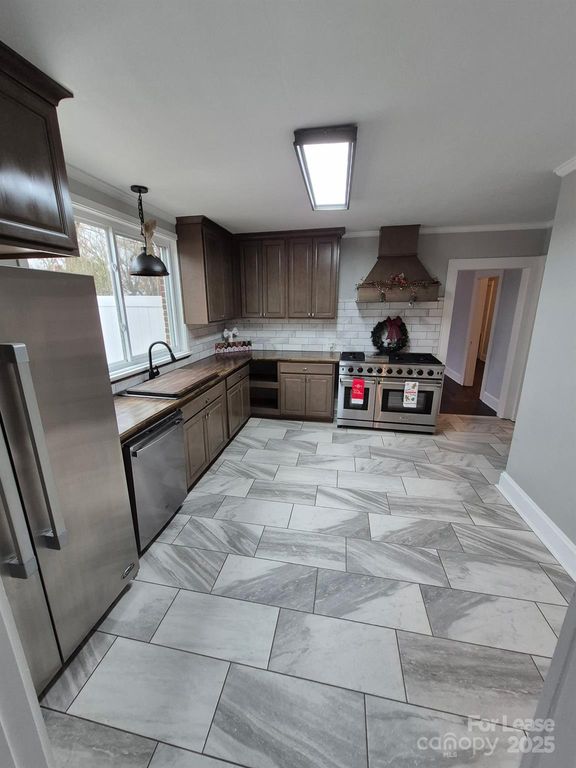 19 Todd Drive NE, Concord, NC 28025