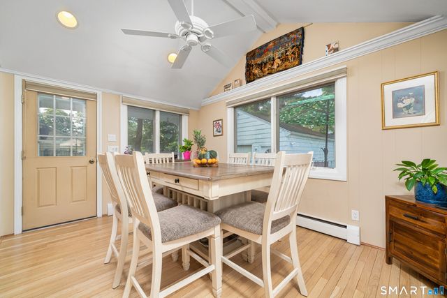 16 Raymond Place, Cromwell, CT 06416