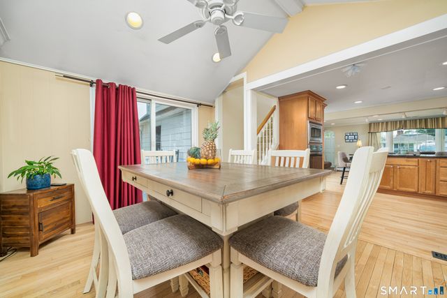 16 Raymond Place, Cromwell, CT 06416
