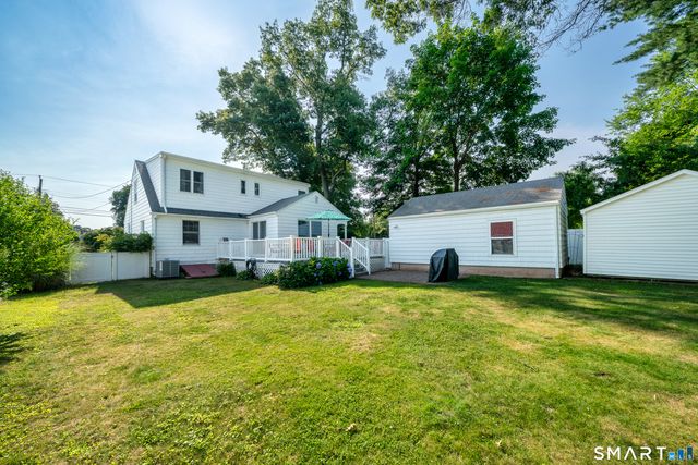 16 Raymond Place, Cromwell, CT 06416