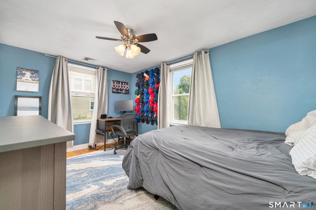 16 Raymond Place, Cromwell, CT 06416