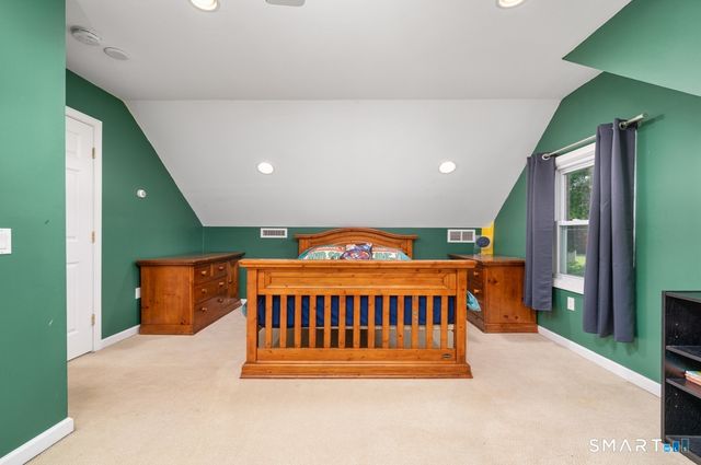 16 Raymond Place, Cromwell, CT 06416