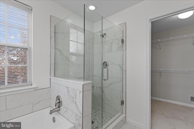 2300 COMMUNITY DR, Waldorf, MD 20601