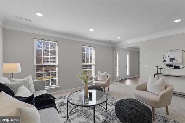 2300 COMMUNITY DR, Waldorf, MD 20601