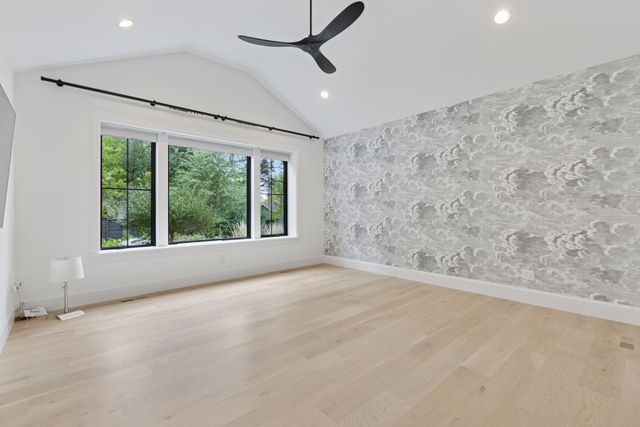 6101 Blake Circle, Edina, MN 55436