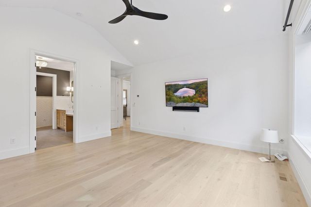 6101 Blake Circle, Edina, MN 55436