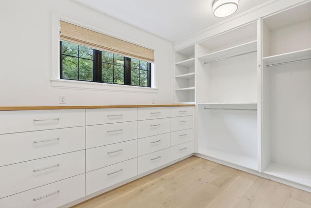 6101 Blake Circle, Edina, MN 55436