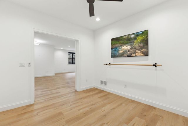 6101 Blake Circle, Edina, MN 55436