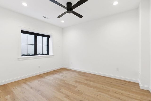 6101 Blake Circle, Edina, MN 55436