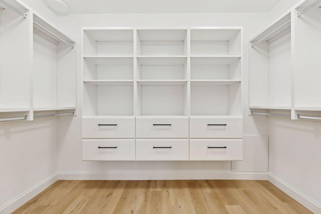 6101 Blake Circle, Edina, MN 55436