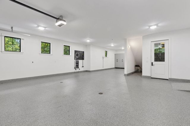 6101 Blake Circle, Edina, MN 55436