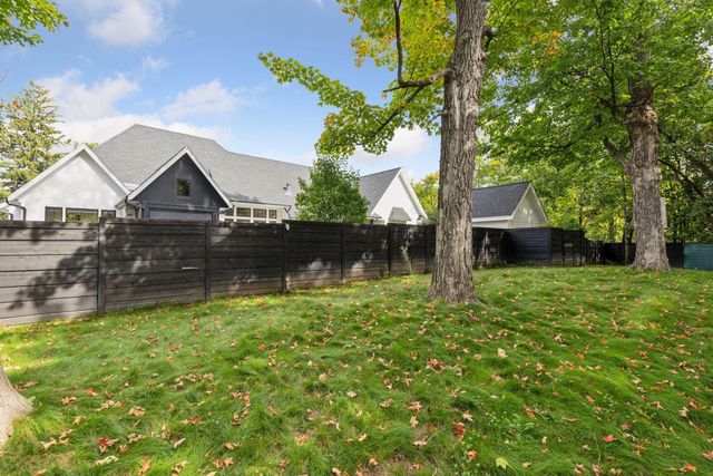 6101 Blake Circle, Edina, MN 55436