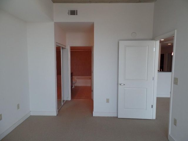 950 W Peachtree Street NW 1514, Atlanta, GA 30309