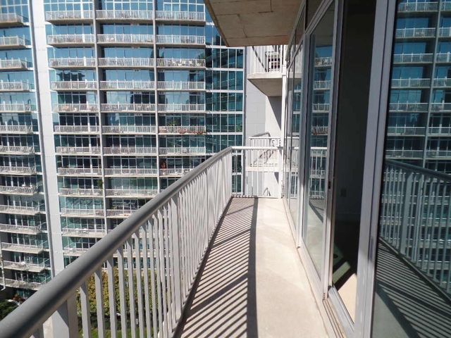 950 W Peachtree Street NW 1514, Atlanta, GA 30309