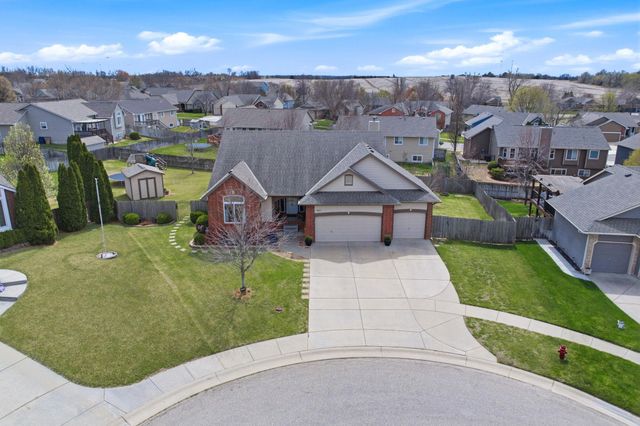 1019 E Hawthorne Ct, Derby, KS 67037