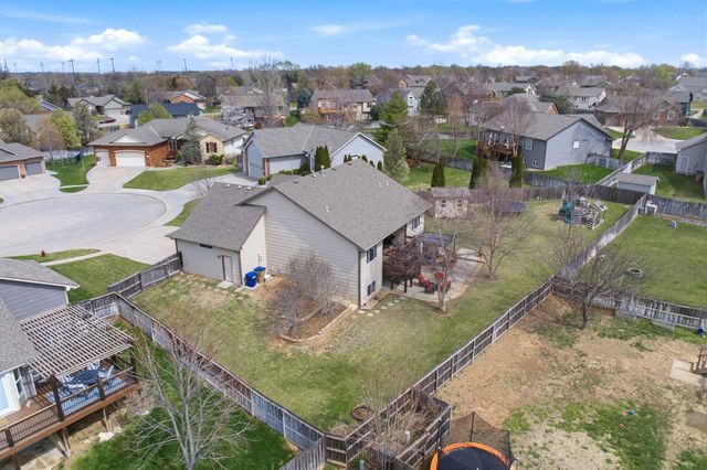 1019 E Hawthorne Ct, Derby, KS 67037