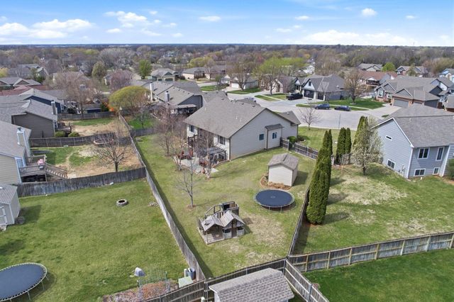 1019 E Hawthorne Ct, Derby, KS 67037