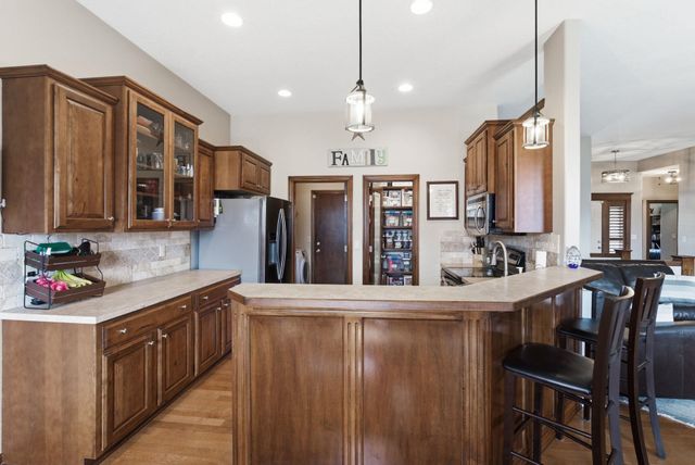 1019 E Hawthorne Ct, Derby, KS 67037