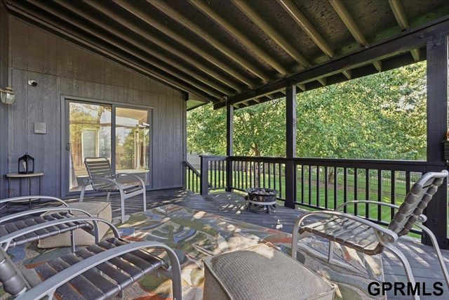 4828 N 137th Street, Omaha, NE 68164