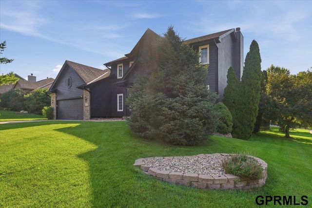 4828 N 137th Street, Omaha, NE 68164