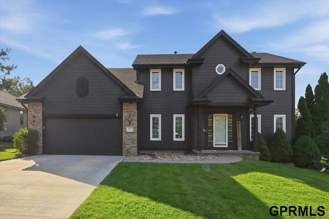 4828 N 137th Street, Omaha, NE 68164