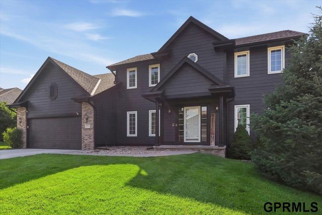 4828 N 137th Street, Omaha, NE 68164