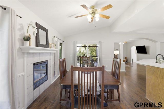 4828 N 137th Street, Omaha, NE 68164