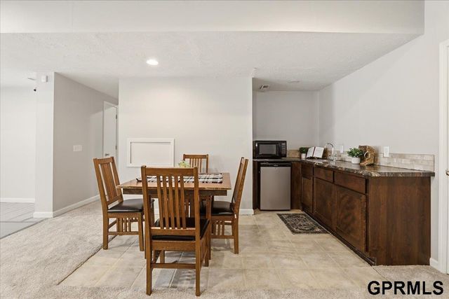 4828 N 137th Street, Omaha, NE 68164
