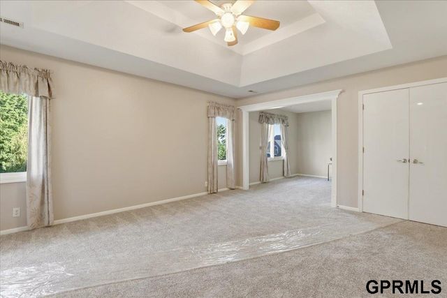 4828 N 137th Street, Omaha, NE 68164
