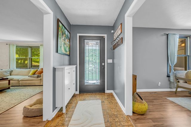 1029 Trainer Avenue, Burns, TN 37029