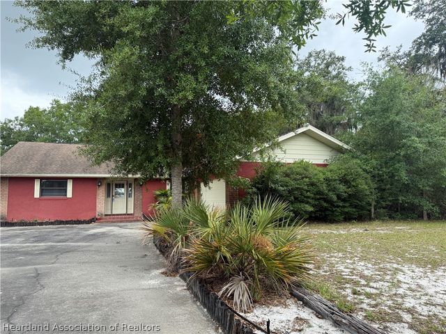 3260 Popinjay Avenue, Lake Placid, FL 33852