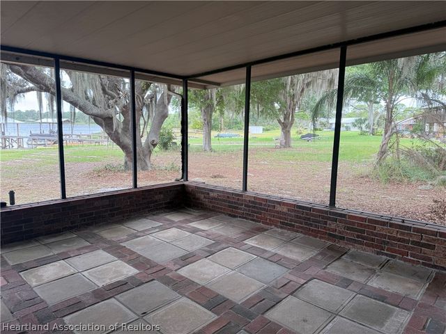 3260 Popinjay Avenue, Lake Placid, FL 33852