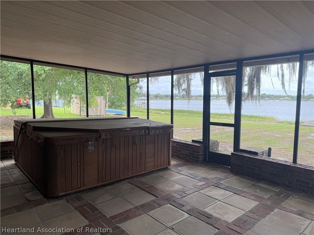3260 Popinjay Avenue, Lake Placid, FL 33852