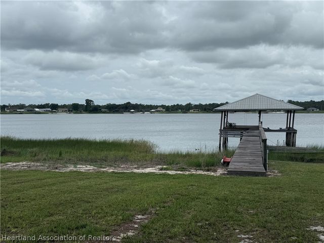 3260 Popinjay Avenue, Lake Placid, FL 33852