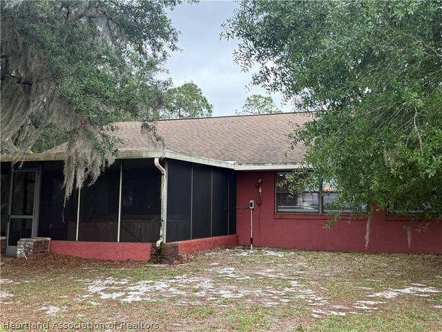 3260 Popinjay Avenue, Lake Placid, FL 33852