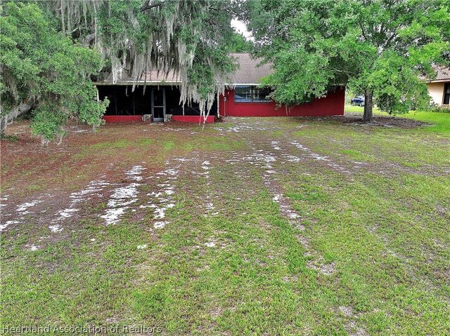 3260 Popinjay Avenue, Lake Placid, FL 33852