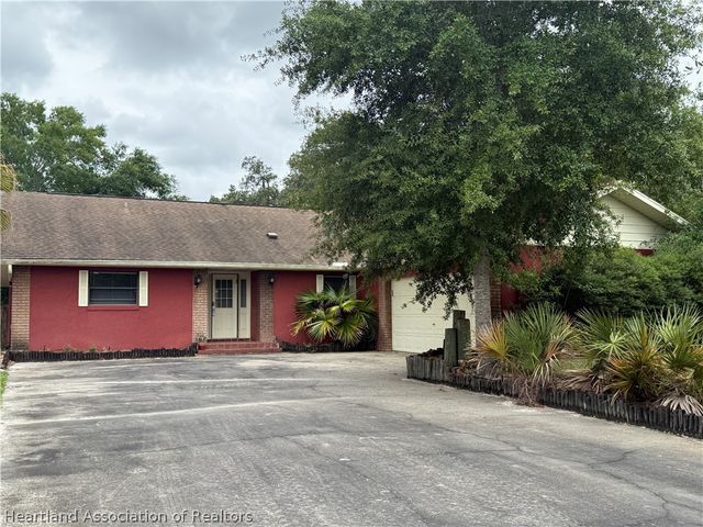 3260 Popinjay Avenue, Lake Placid, FL 33852