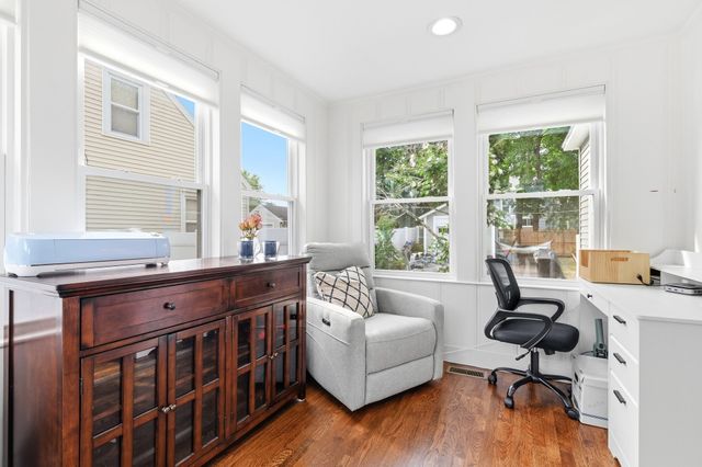 43 Standish St, Weymouth, MA 02191