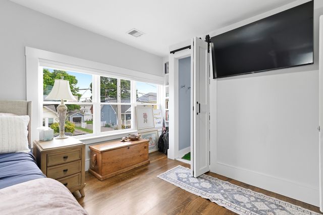 43 Standish St, Weymouth, MA 02191