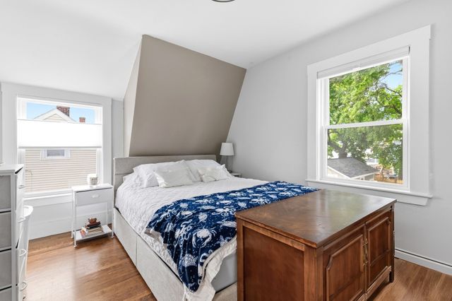43 Standish St, Weymouth, MA 02191