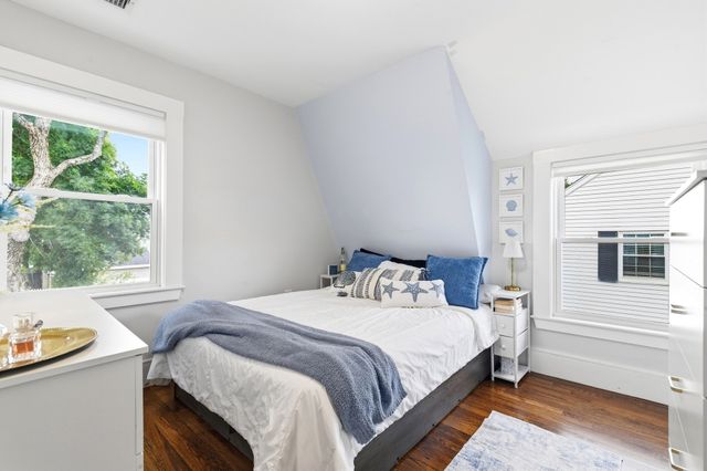 43 Standish St, Weymouth, MA 02191