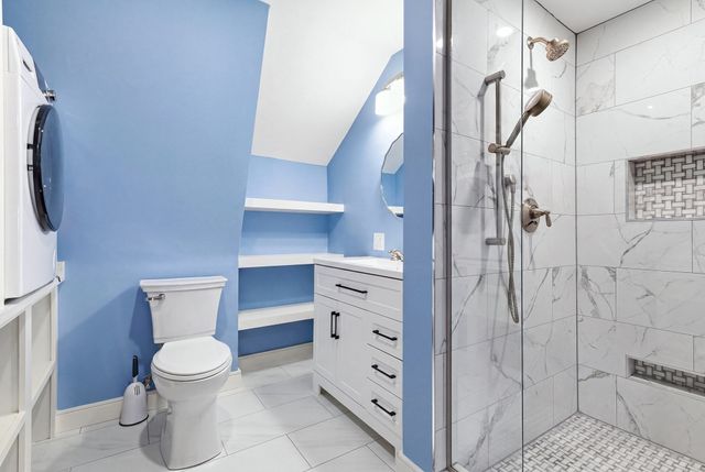 43 Standish St, Weymouth, MA 02191